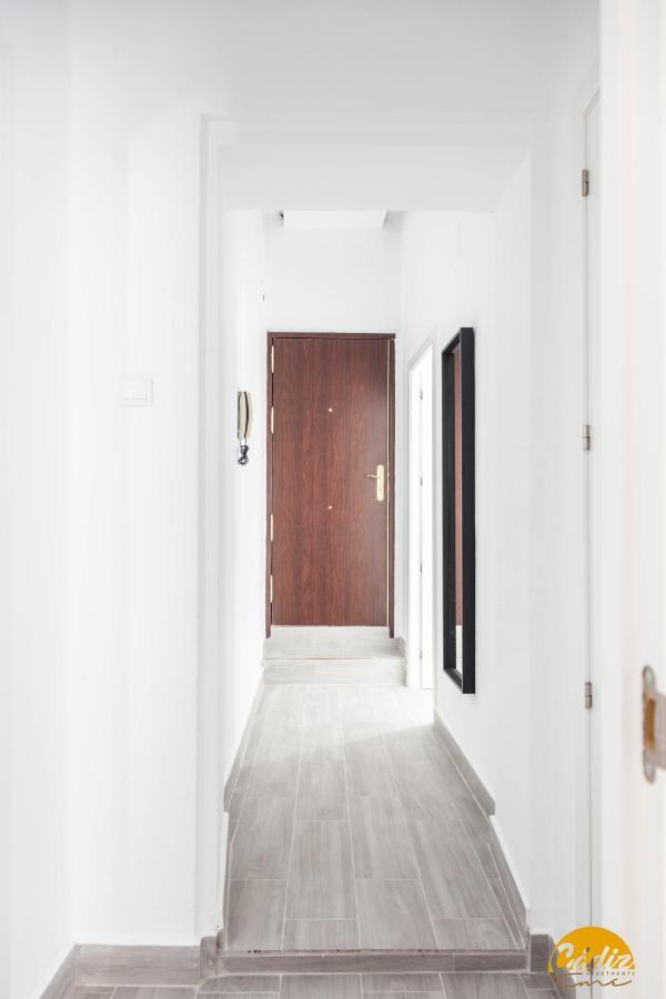 The House Of Colors By Cadiz Time Apartment Exterior photo