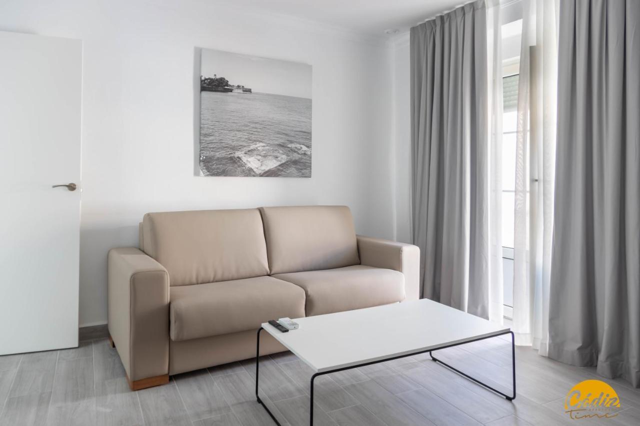 The House Of Colors By Cadiz Time Apartment Exterior photo